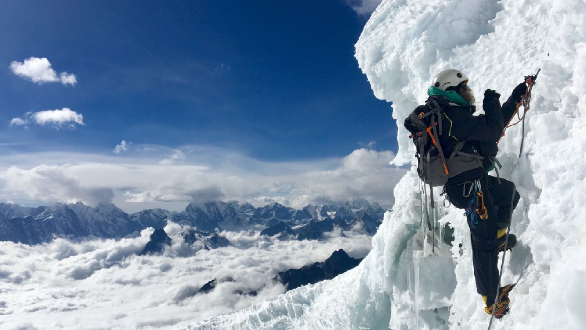 Conquer the Majestic Ama Dablam [6,812M]